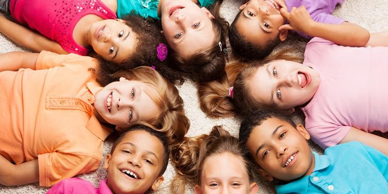 راز کودکان شاد | شادی کودکان را جدی بگیریم